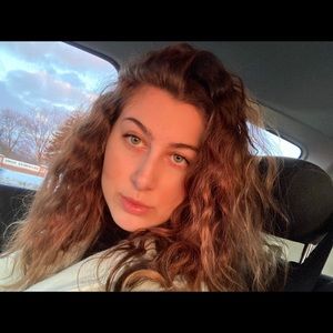 Meet your Posher, Lejla